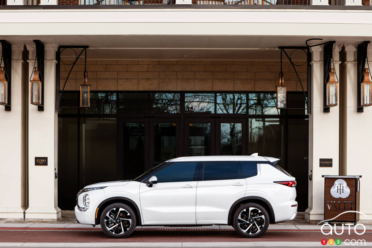 Mitsubishi Outlander PHEV, profil